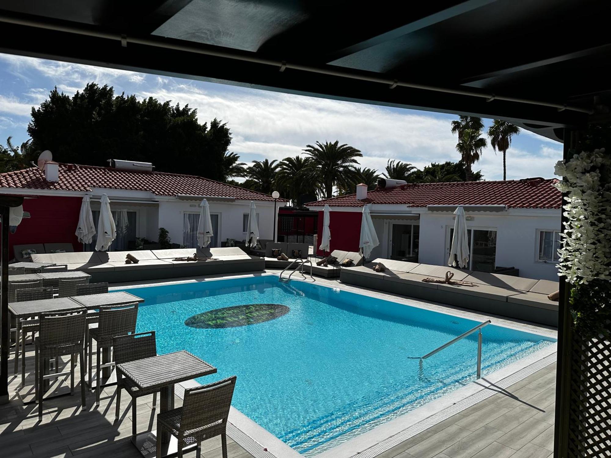 PARADISE RESORT - FKK SWINGER & NUDIST COUPLES ONLY, MASPALOMAS (GRAN  CANARIA) ****